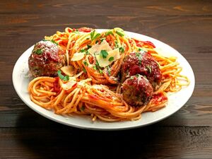 Platter with Spaghetti & Meatballs