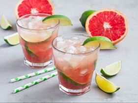 Paloma Cocktails with limes and straws