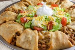 Baked Crescent Roll Taco Ring